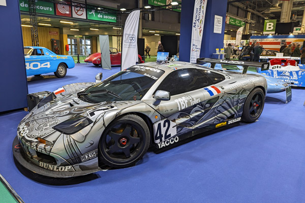 La McLaren F1 décorée par l’artiste César qui s’est illustrée en championnat BPR à Montlhéry en 1995